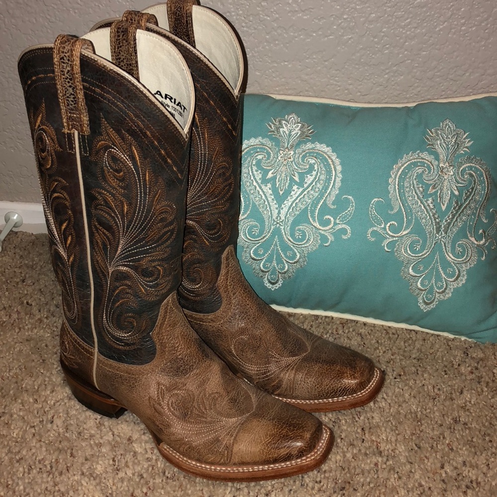Ariat Women’s Catalina Square Toe Boot 7.5